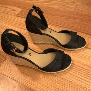 Unisa wedge sandals - size 7